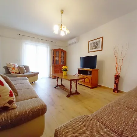 Apartment Tina & Denis Pula